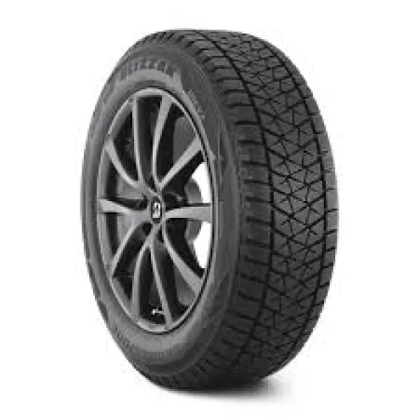 Bridgestone BLIZZAK DM-V2 245/70 R17 110S